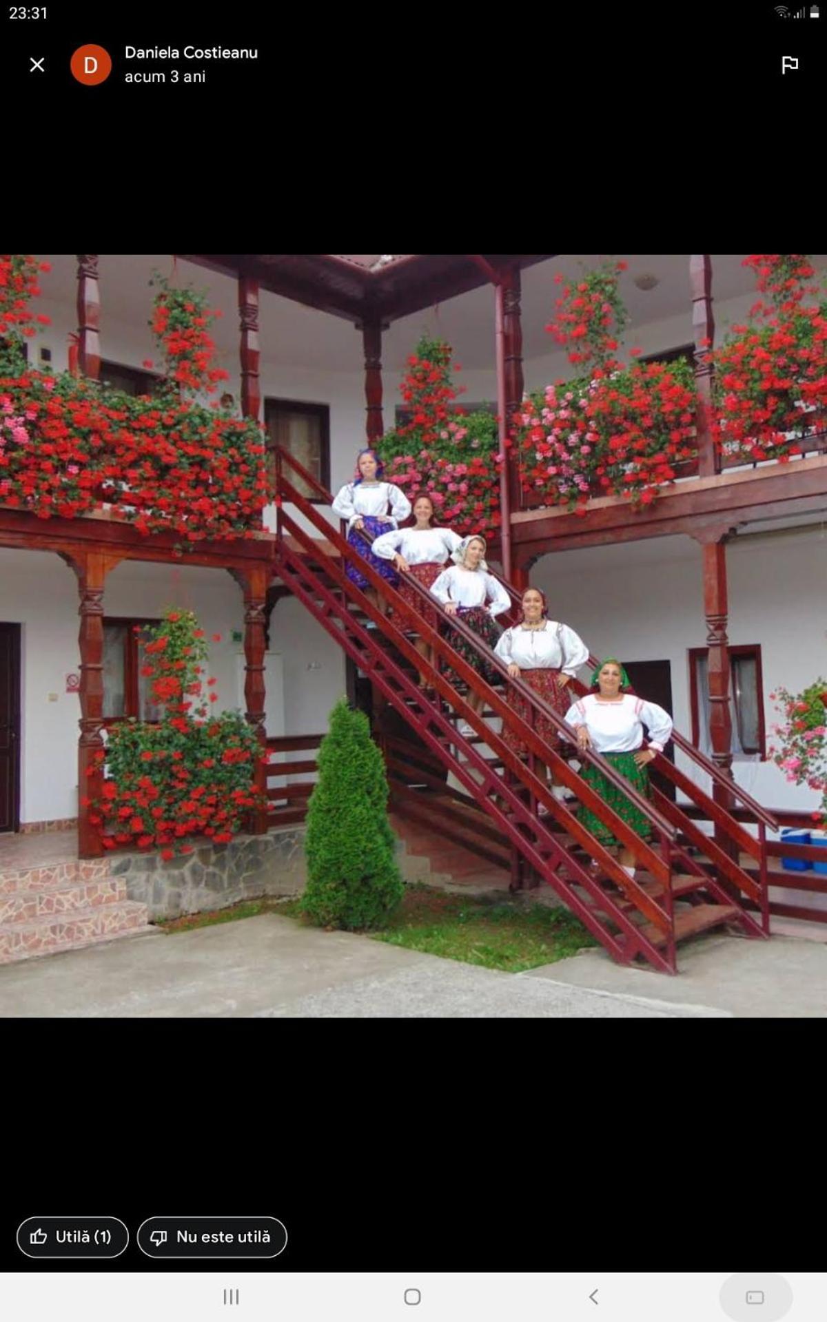 Cris & Mona Hotel Săpînţa Екстериор снимка